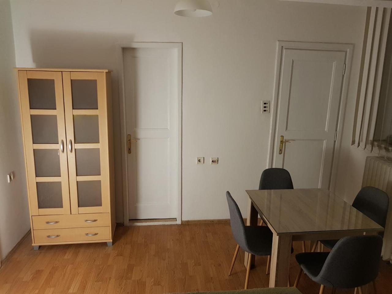 Sara Apartment Banja Luka Bagian luar foto
